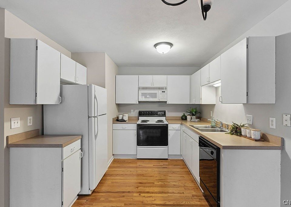 4233 Anguilla Dr, Liverpool, NY 13090 Zillow