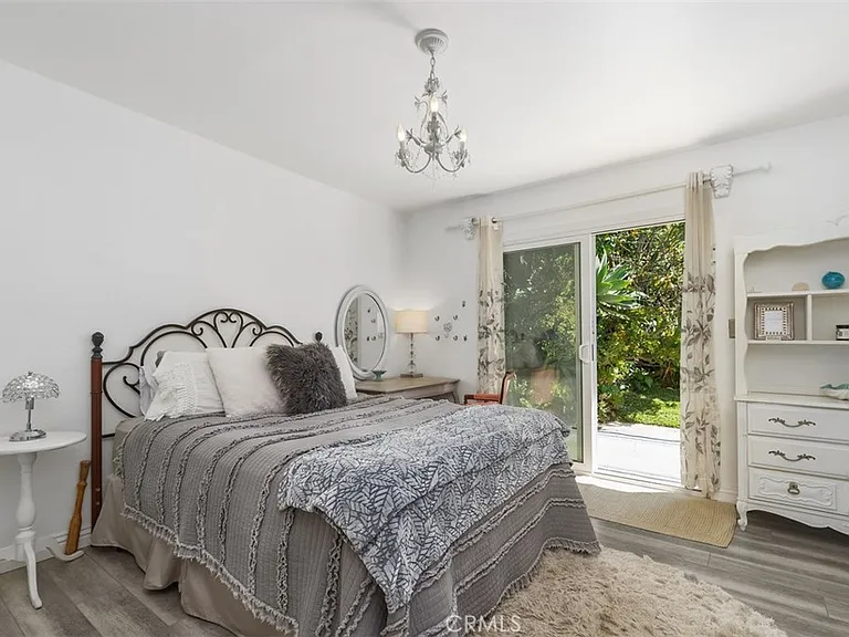 3068 Zell Dr — Photo 20