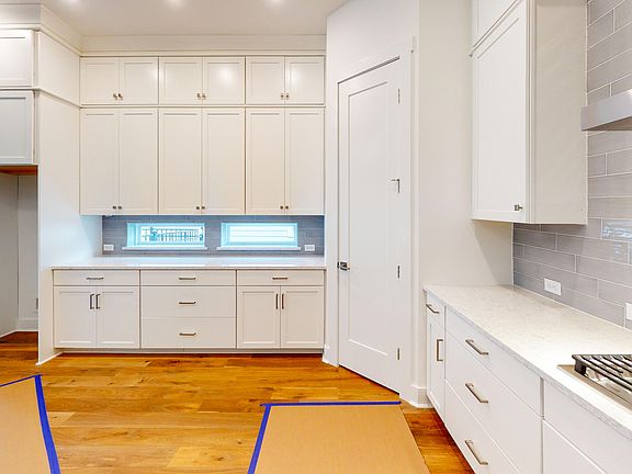 4th image of 339 Park Forest Dr