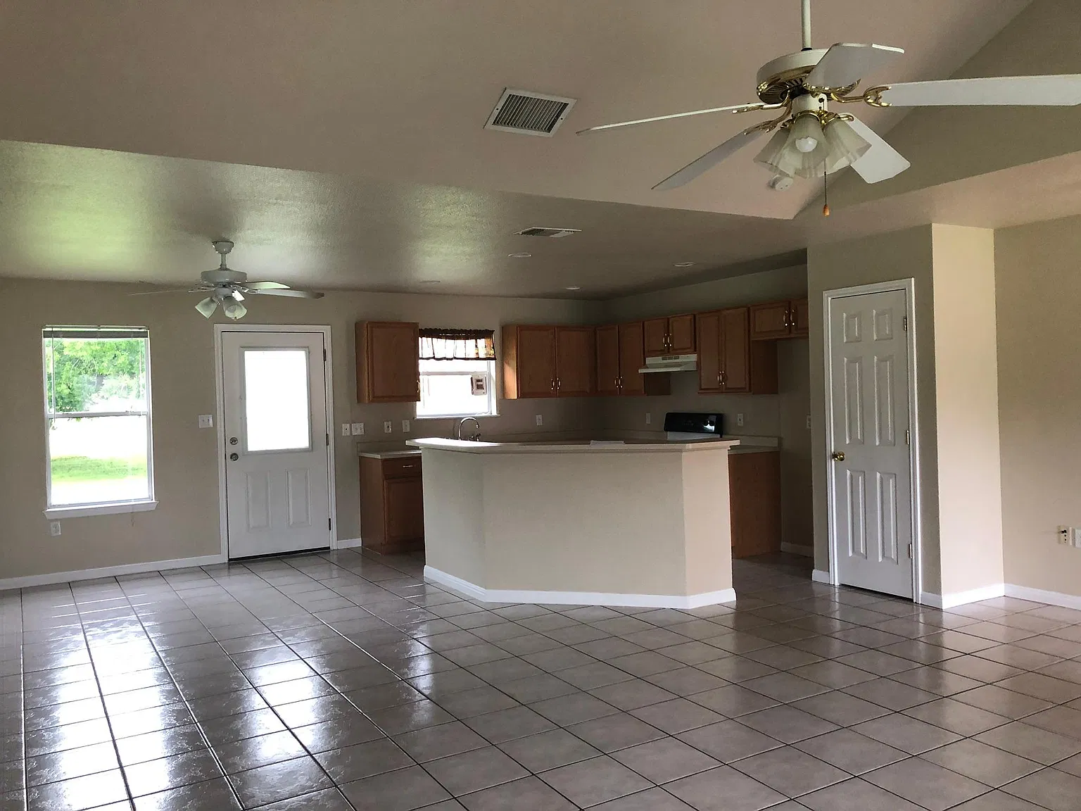 170 Highview Lane — Photo 3