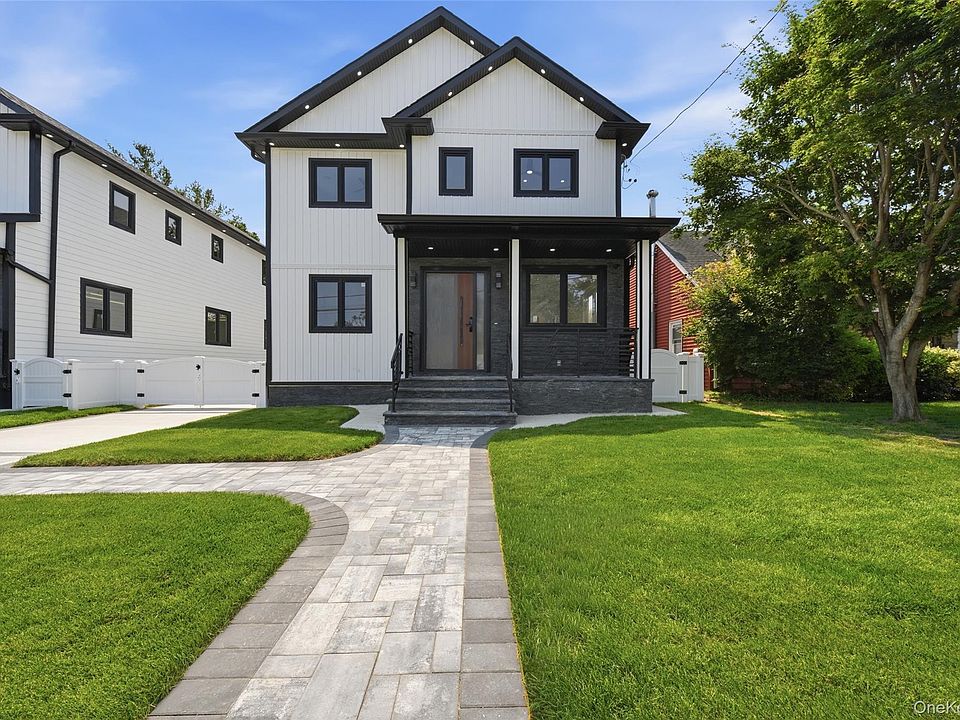 1st image of 22 Surrey Lane