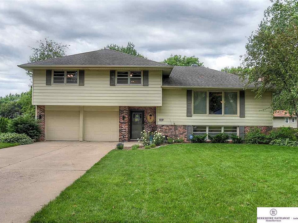 1st image of 3710 S 116th St