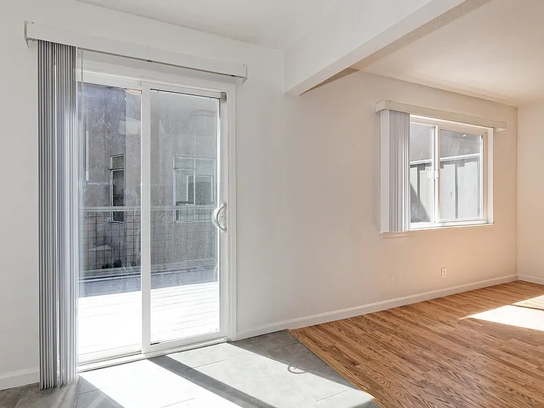 370 Staten Avenue — Photo 46