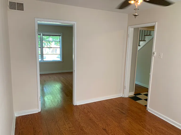1662 Valley Ave — Photo 10