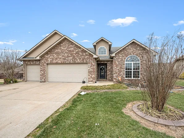 8359 Manor Farm Dr, Murfreesboro, TN 37129