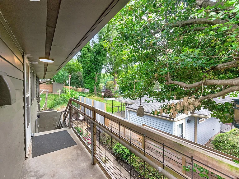 1408 Baker St #A — Photo 21