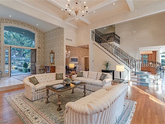 5th image of 50 Falls Creek Cir