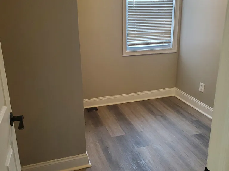 17 W Talbott St #800 — Photo 7