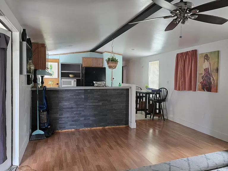 6863 Columbine Dr — Photo 6