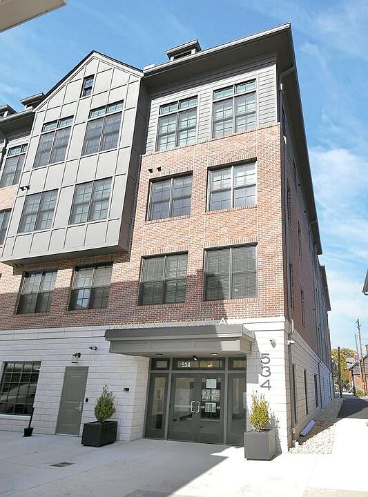 1st image of 534 E Rich St APT 22