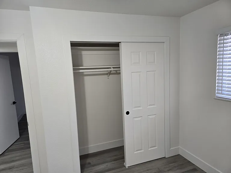 Laguna Dr — Photo 18