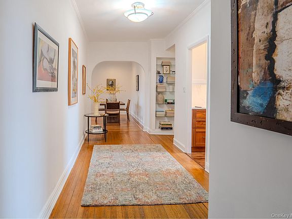 2nd image of 21 Barstow Road #5K