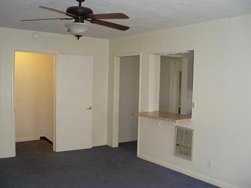 5th image of 218 King St