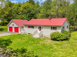 40 Lyons Rd, Manchester, ME 04351