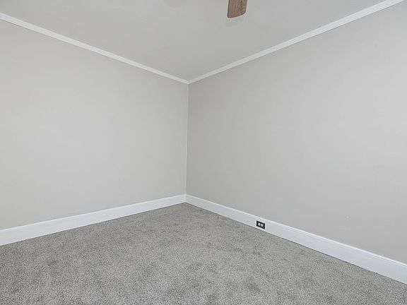 5th image of 225 Jefferson Ave #2
