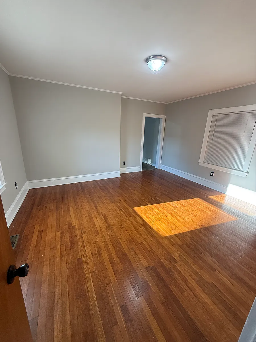 Building Photo - 126 W Cleveland Ave #1