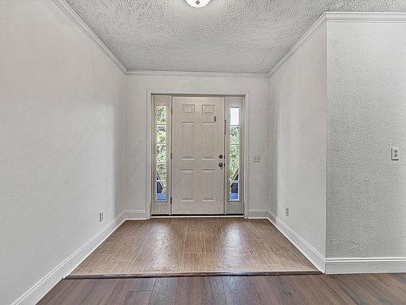 2nd image of 9043 Copper Hill Rd NE