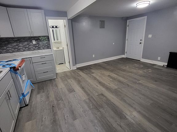 2nd image of 80 Glenwood Ave