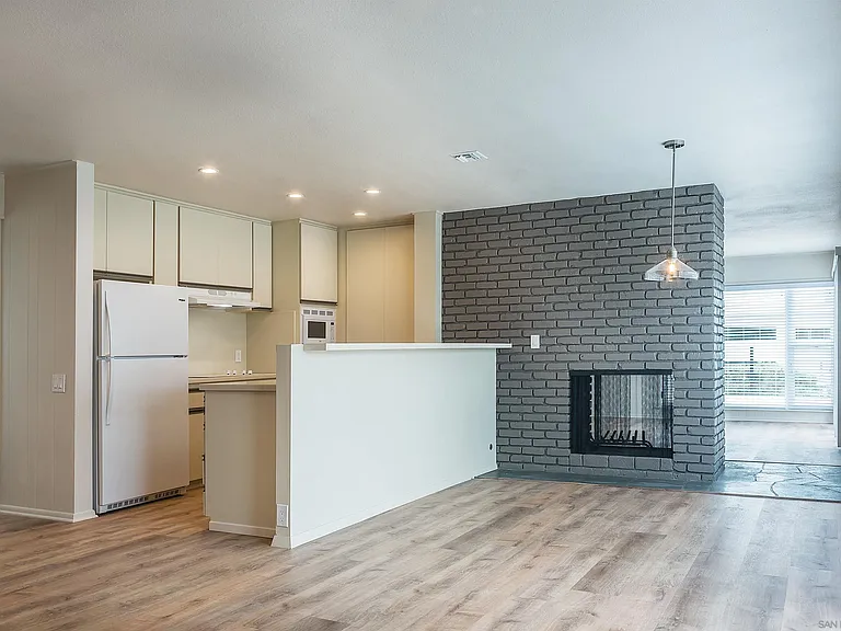 2401 Sagebrush Ct — Photo 9