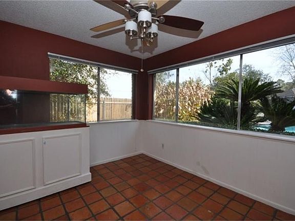 4th image of 319 Big Hollow Ln