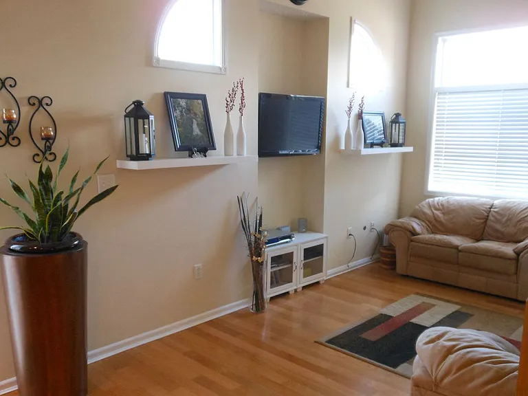 8040 Harbor Walk Pl #72 — Photo 2