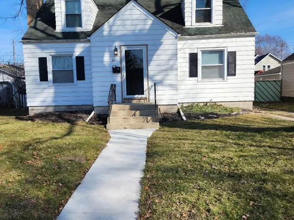 9021 Richard St, Highland, IN 46322