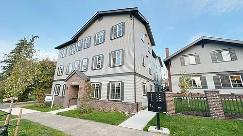 1316 High St Photo 1