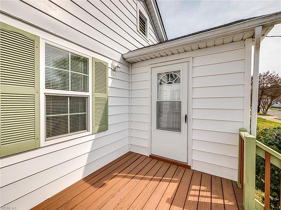 3rd image of 643 33rd St