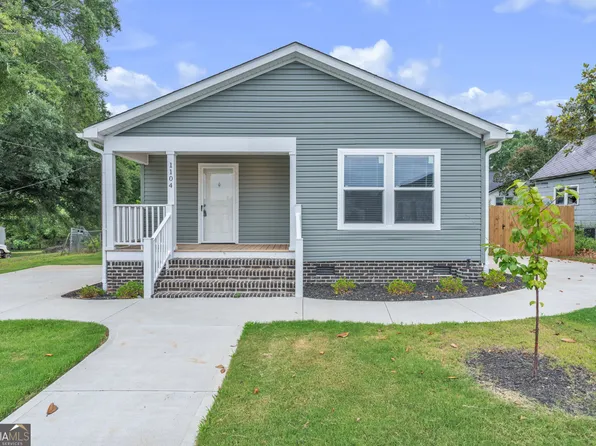 1104 E Front St, Iva, SC 29655