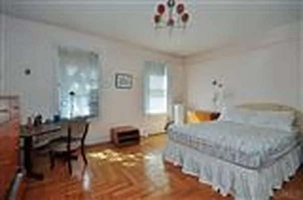 Sold by Chintan Trivedi | media 19