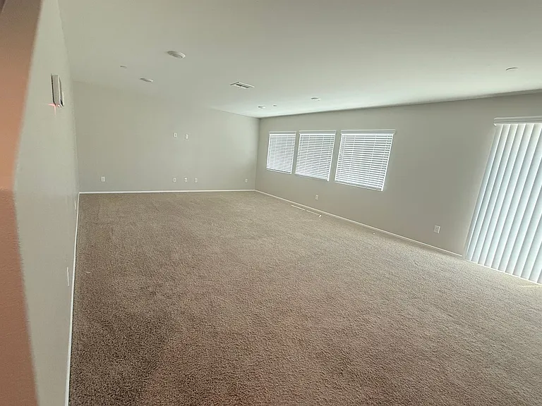 10357 Katelyn Ct — Photo 2