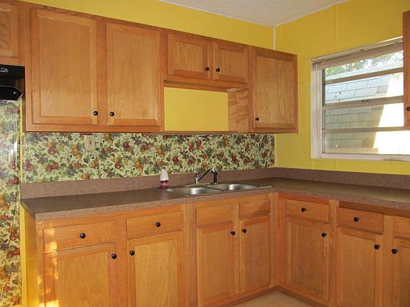 4th image of 3423 Rockwood Dr