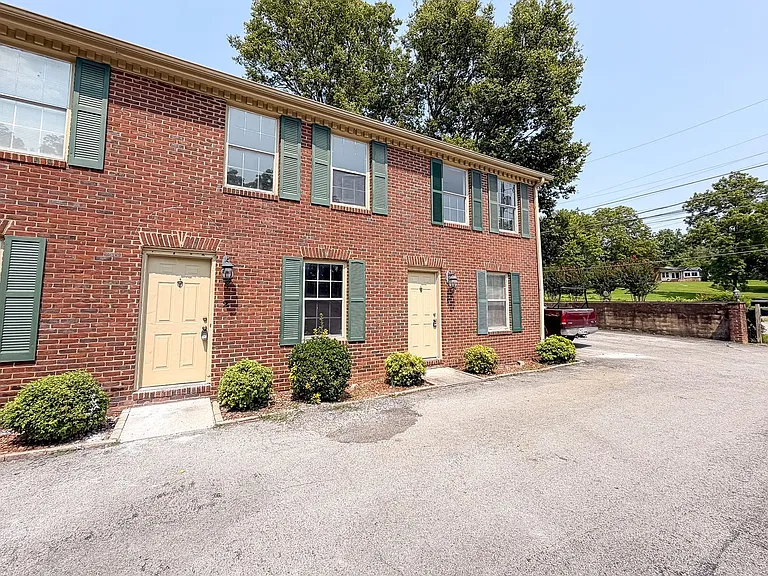 2827 Dayton Blvd #1 — Photo 18