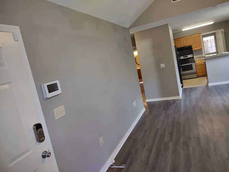 1204 Barnett Bend Cir — Photo 7