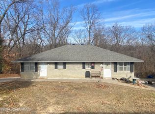 454 Hutton Ln, Jefferson City, MO 65101