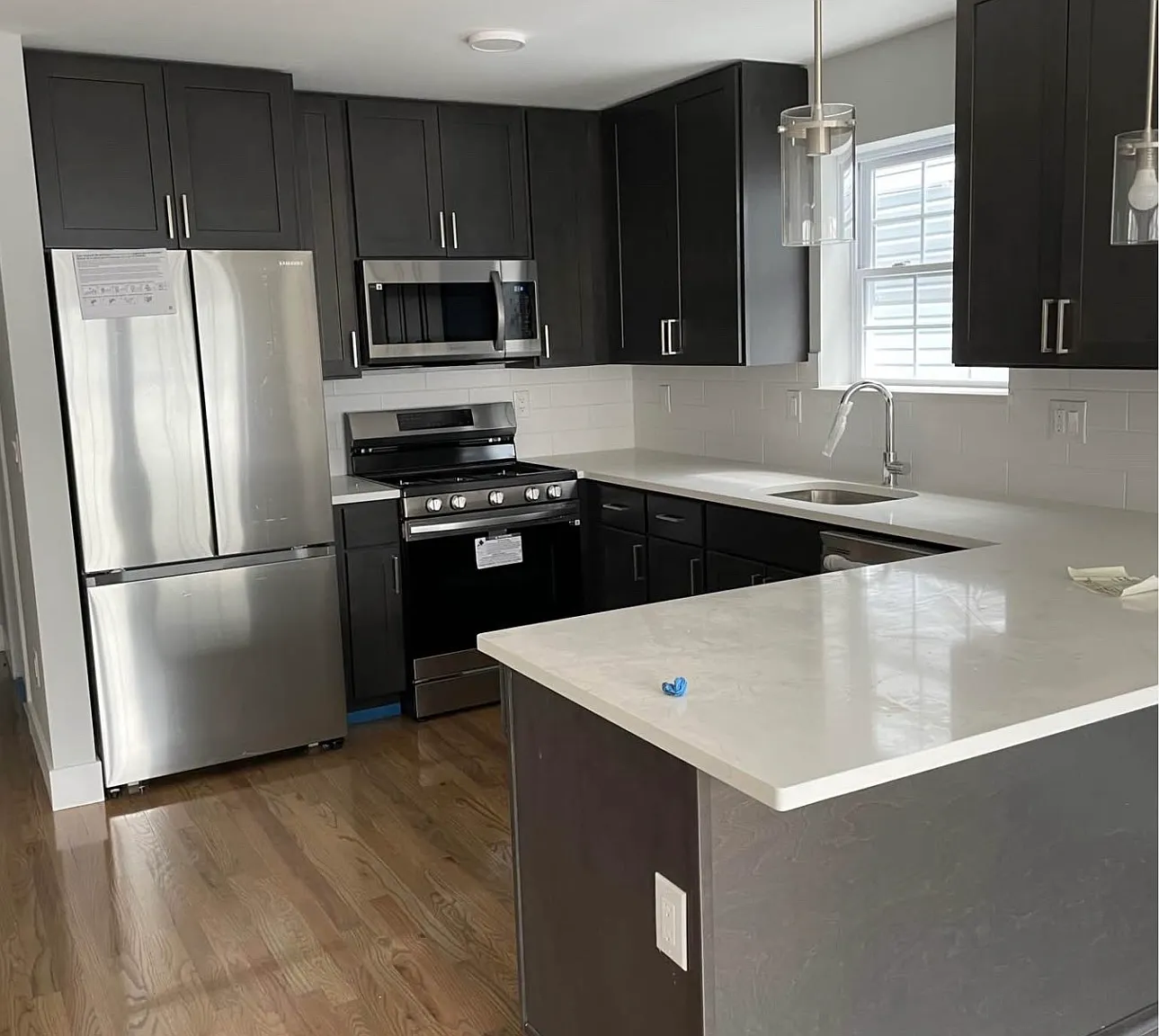 3 bed, $2,500 — Photo 1