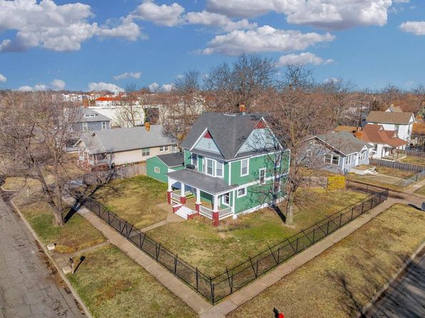 1002 W University Ave, Wichita, KS 67213