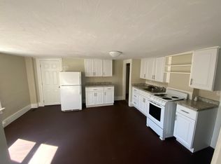 4 Elm St APT D, Wareham, MA 02571