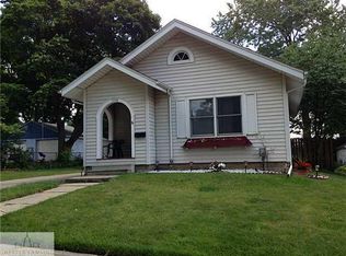 1110 Walsh St, Lansing, MI 48912