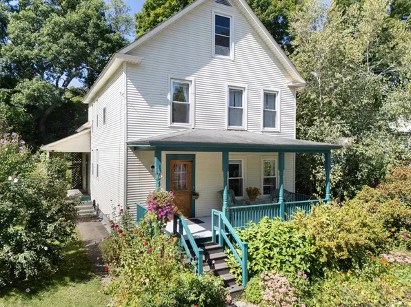 19 Blakeslee Street, Brattleboro, VT 05301