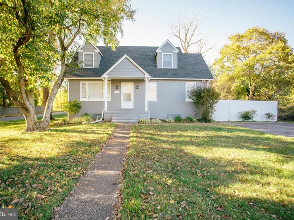 27 Beaver Ave, Mount Laurel, NJ 08054