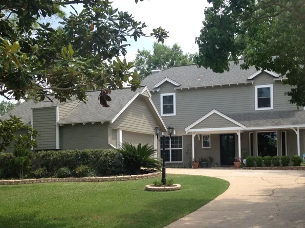 603 Tanglewood Dr, Friendswood, TX 77546