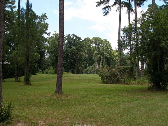 4th image of 44 Cumberland Dr