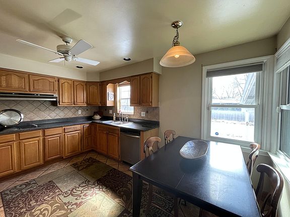 5th image of 2475 McCoy Rd
