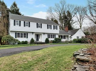 99 Old Barn Rd, Fairfield, CT 06824