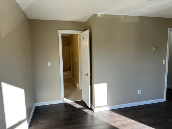 13-15 Columbus Ave, Westerly, RI 02891