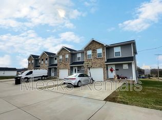 33 Madelaine Pl, Hurricane, WV 25526