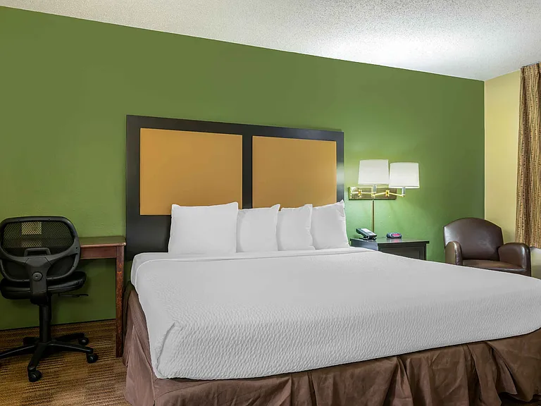 Studio Suite - 1 King Bed