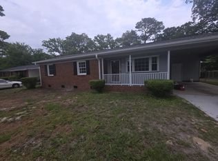 1637 Flintshire Rd, Fayetteville, NC 28304