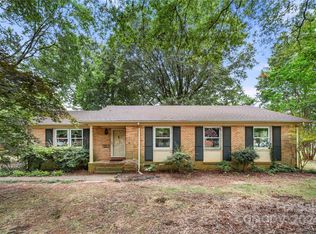 5020 Coronado Dr, Charlotte, NC 28212